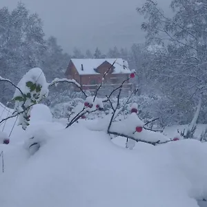 Chalet Chalet Bois Au Milieu Des Pyrénées, LʼHospitalet-près-lʼAndorre